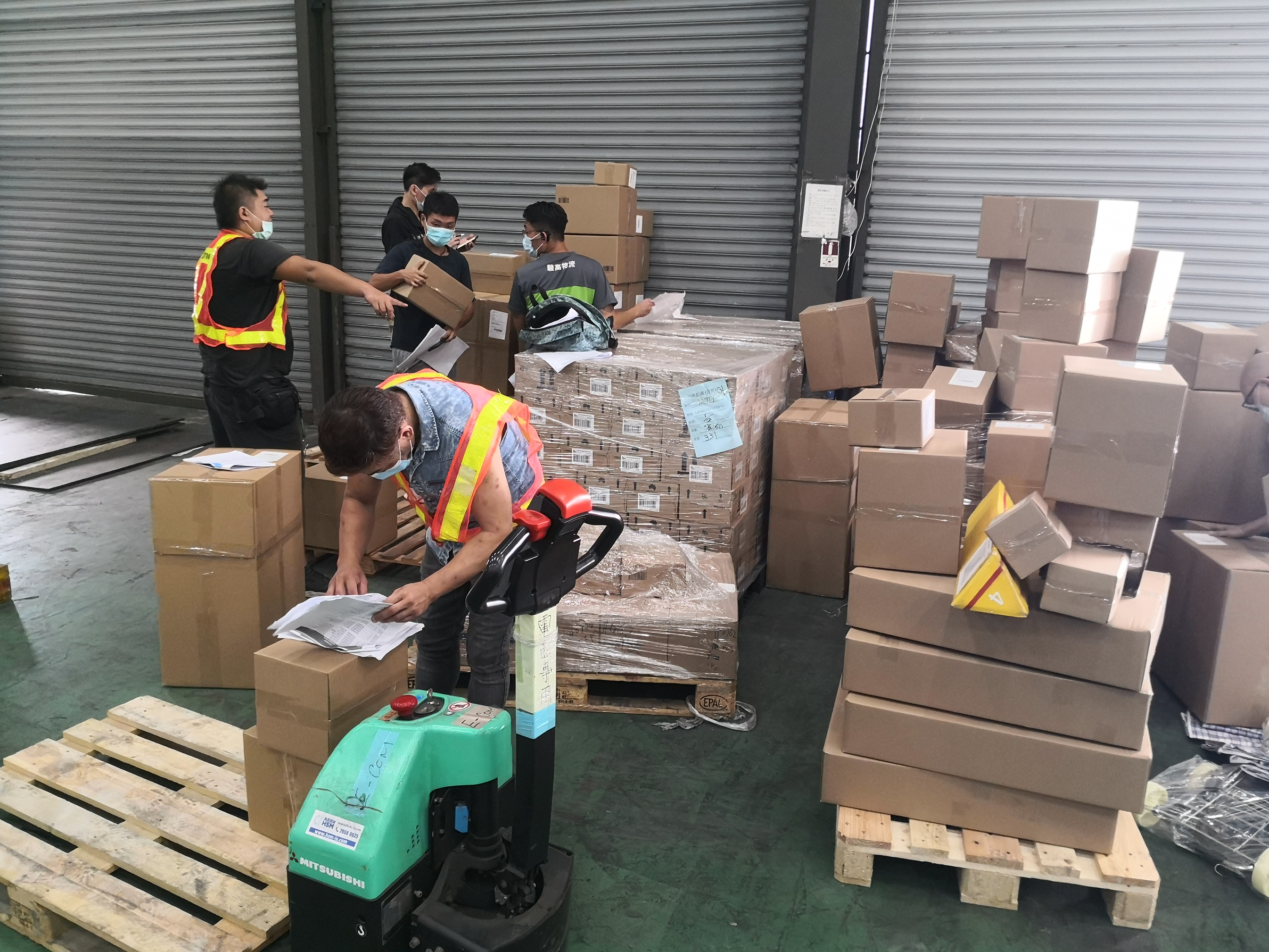 365Post warehouse and delivery operation photo 8